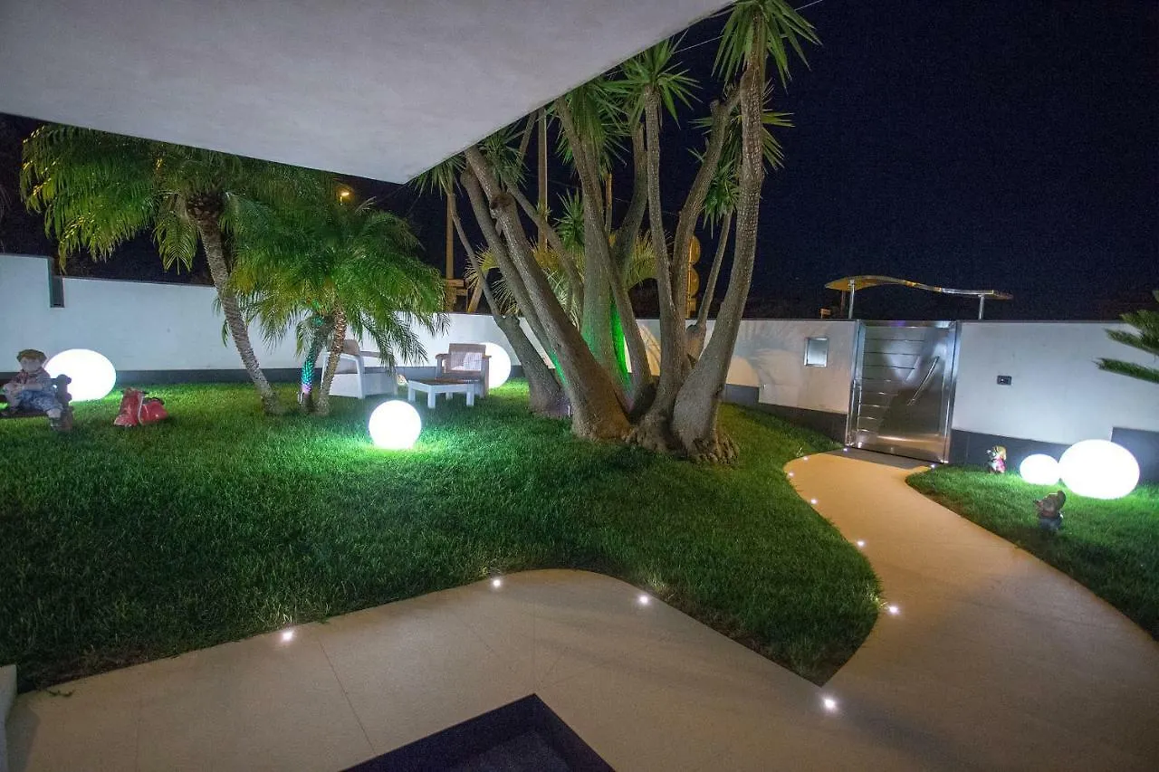 Tra Le Braccia Di Morfeo Bed & Breakfast Terrasini Italy