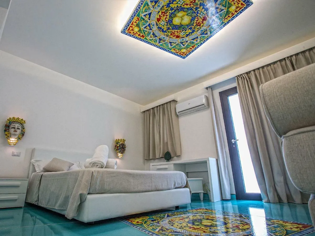 Tra Le Braccia Di Morfeo Bed and Breakfast Terrasini
