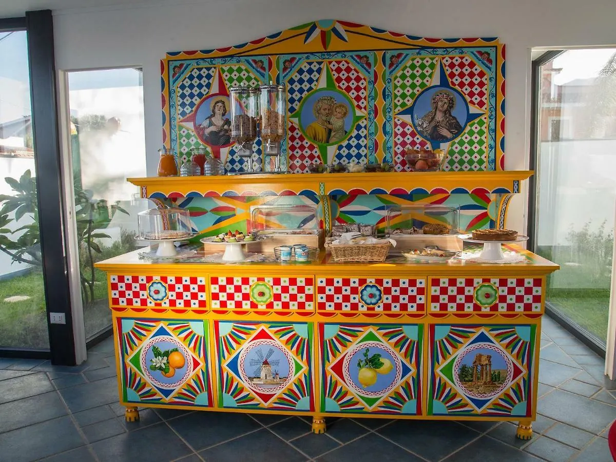 Tra Le Braccia Di Morfeo Bed and Breakfast Terrasini Bed & Breakfast